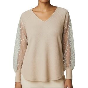 Daytrip Waffle weave Tunic Beige gold Sheer long sleeves V-neck Women’s M Casual